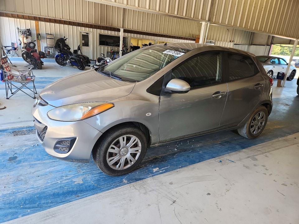 2013 MAZDA MAZDA2   