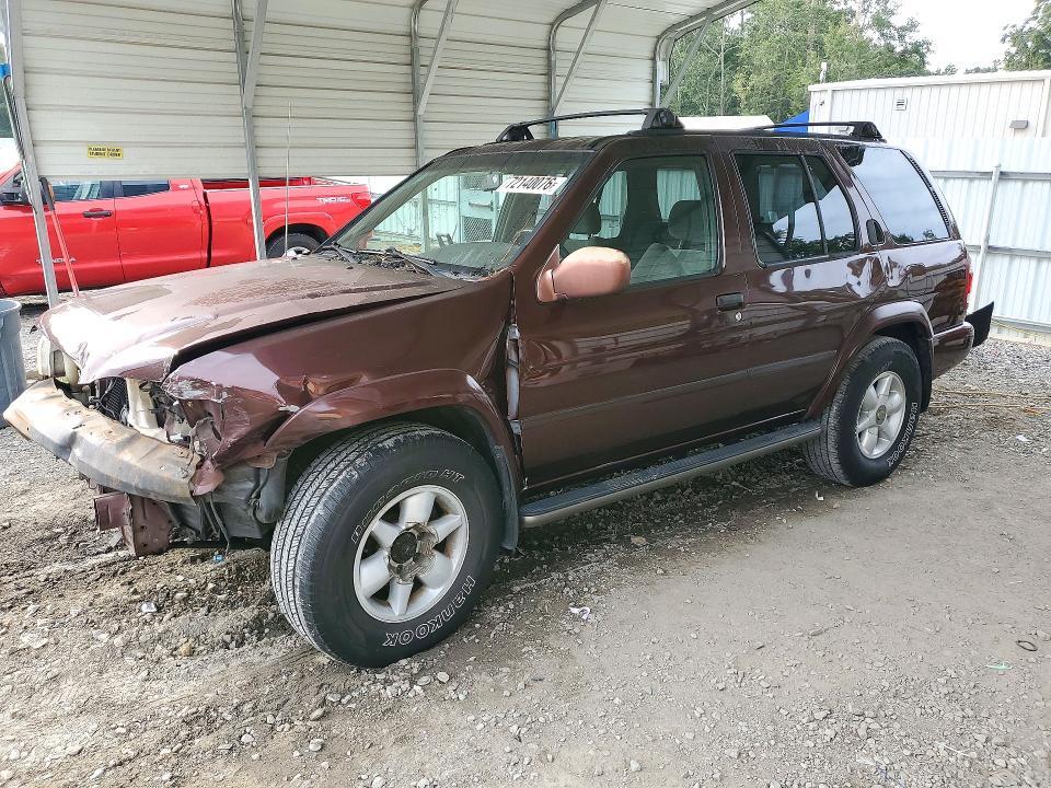 2000 NISSAN PATHFINDER XE  