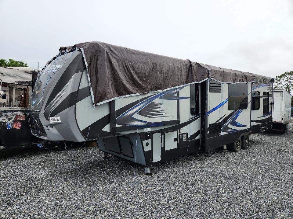 2017 KEYSTONE FUZION CAMPER
