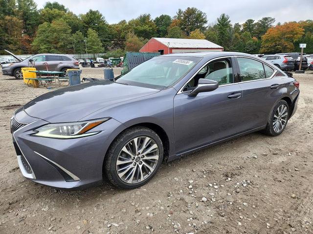 2021 LEXUS ES250