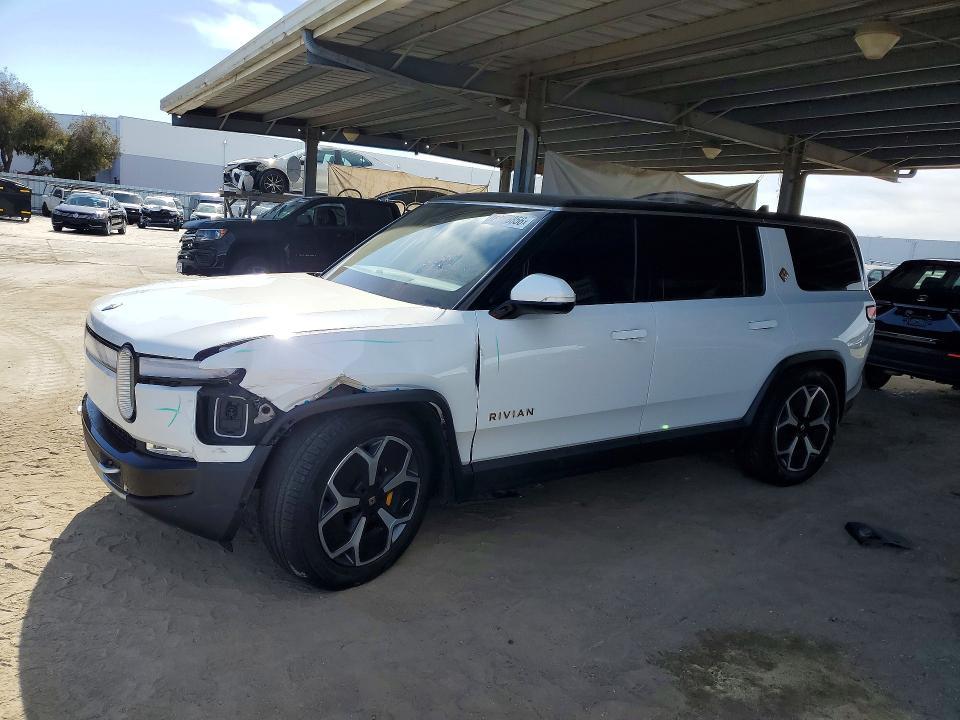 2024 RIVIAN R1S ADVENTURE  