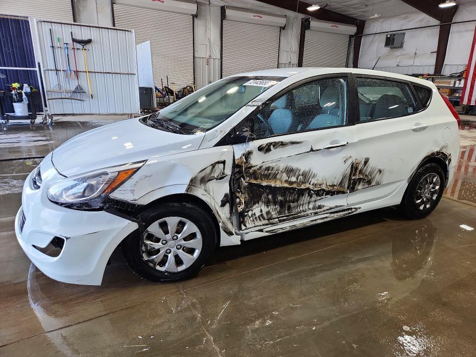 2016 HYUNDAI ACCENT SE  