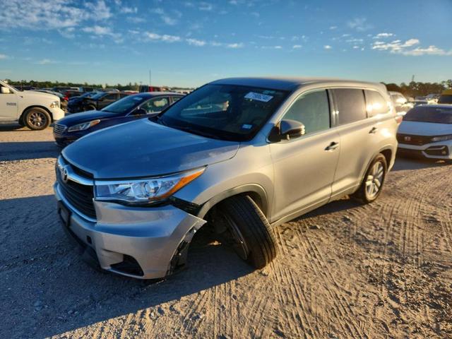 2015 TOYOTA HIGHLANDER LE  