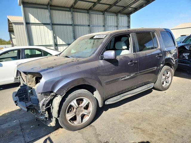2015 HONDA PILOT SE  