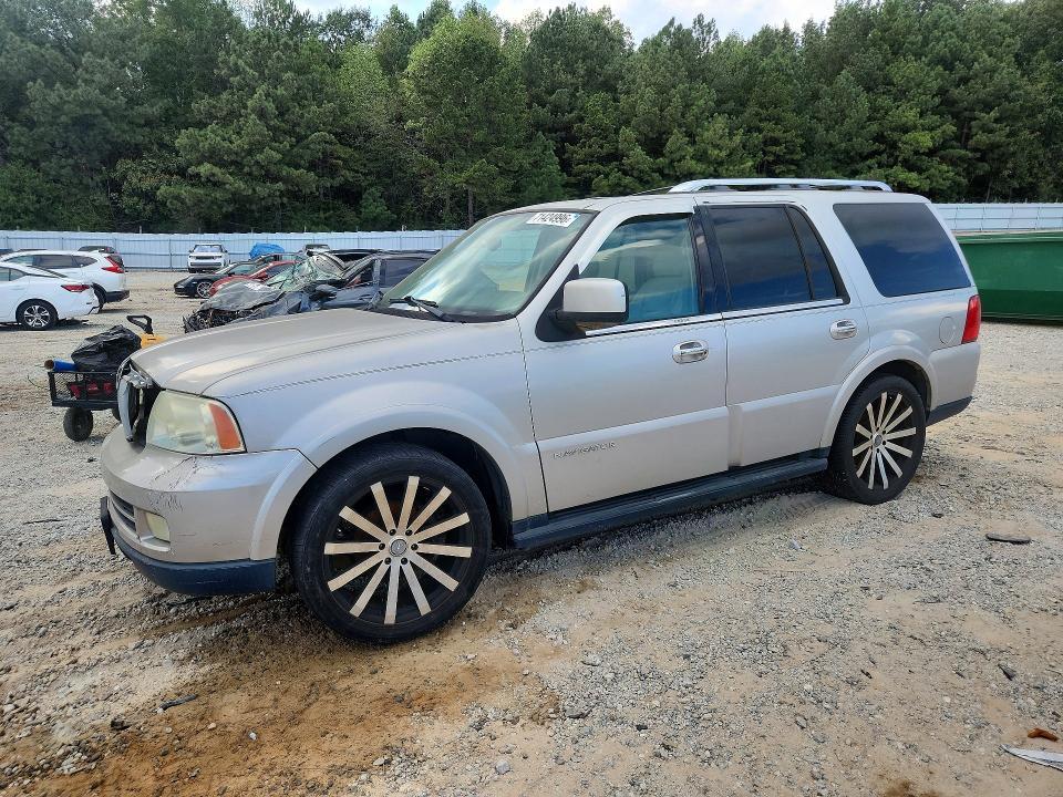 2005 LINCOLN NAVIGATOR   