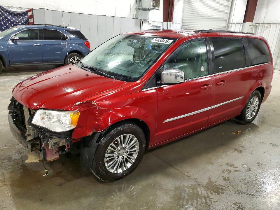 2013 CHRYSLER TOWN & COUNTRY TOURING L  