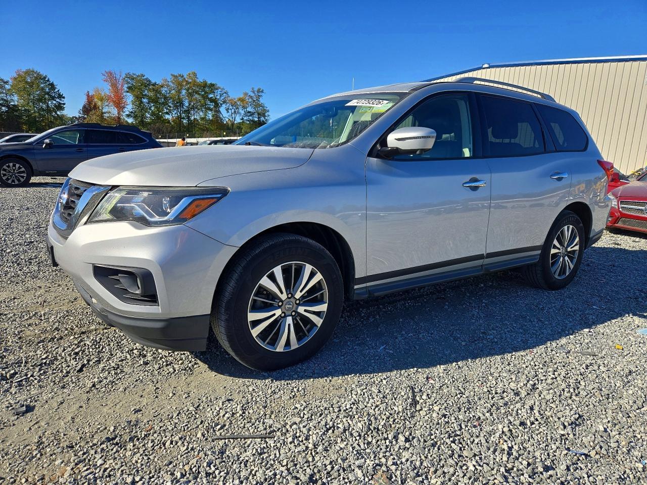 Vista de 2020 NISSAN PATHFINDER SL, ángulo 1