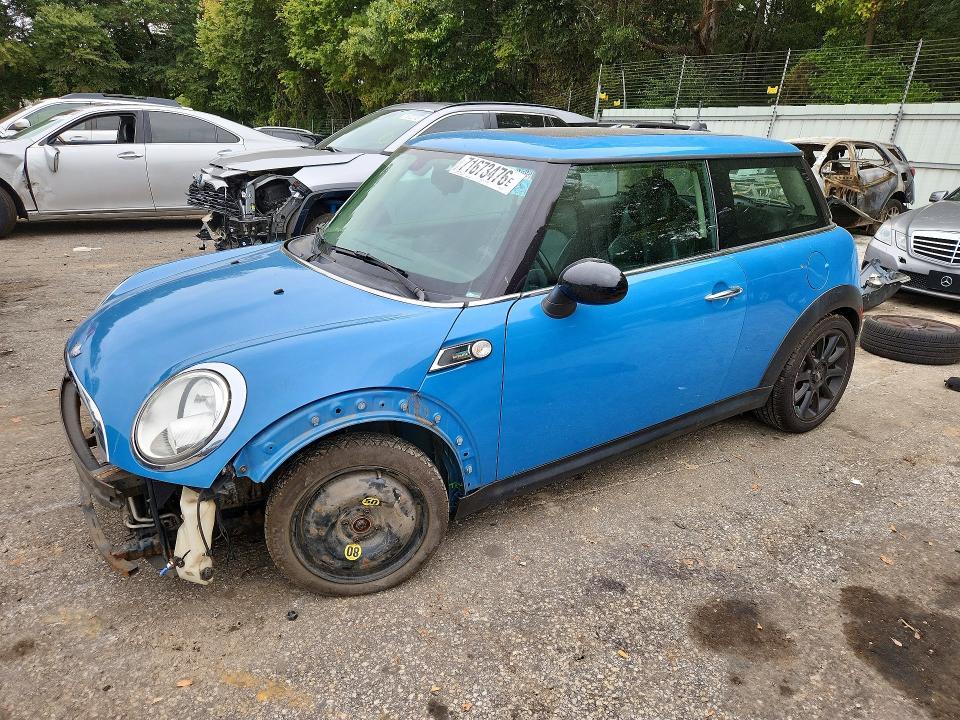 2013 MINI COOPER   