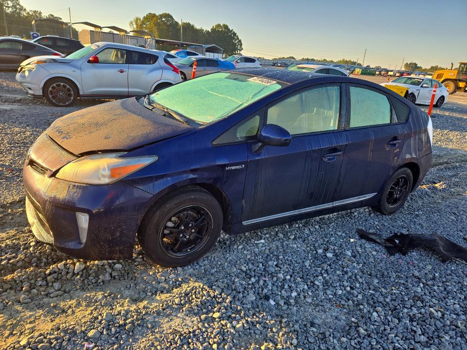 2013 TOYOTA PRIUS TWO  