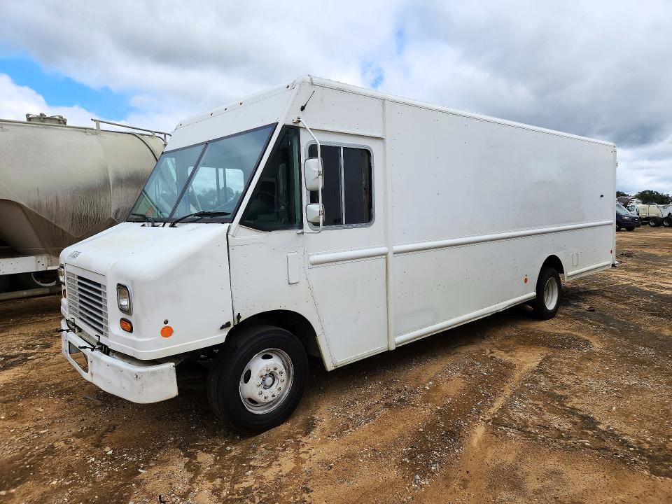 2013 FORD F59   