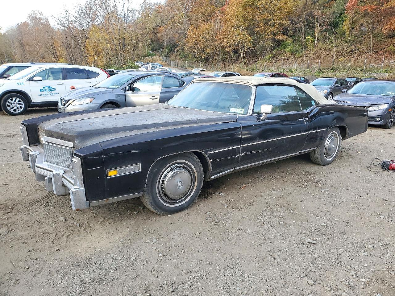 Vue de 1975 CADILLAC ELDORADO, angle 1