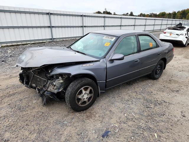 1997 TOYOTA CAMRY XLE  