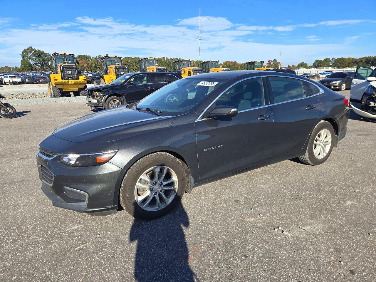 Вид 2017 CHEVROLET MALIBU LT, угол 1