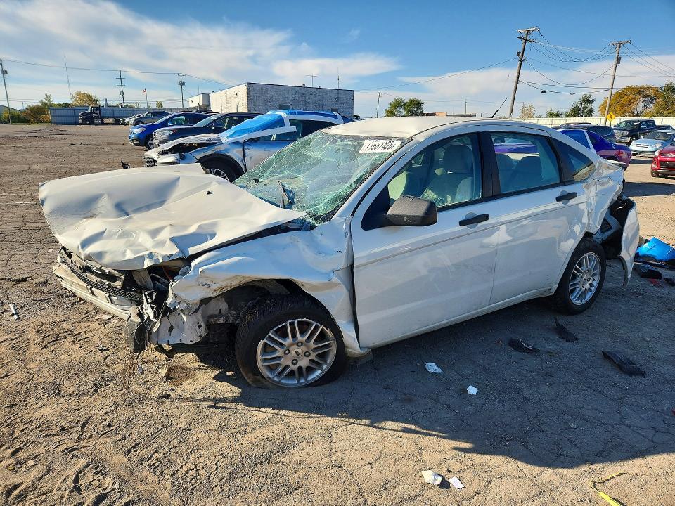 2011 FORD FOCUS SE  