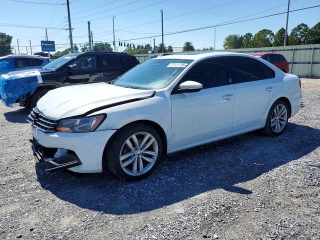2019 VOLKSWAGEN PASSAT WOLFSBURG  