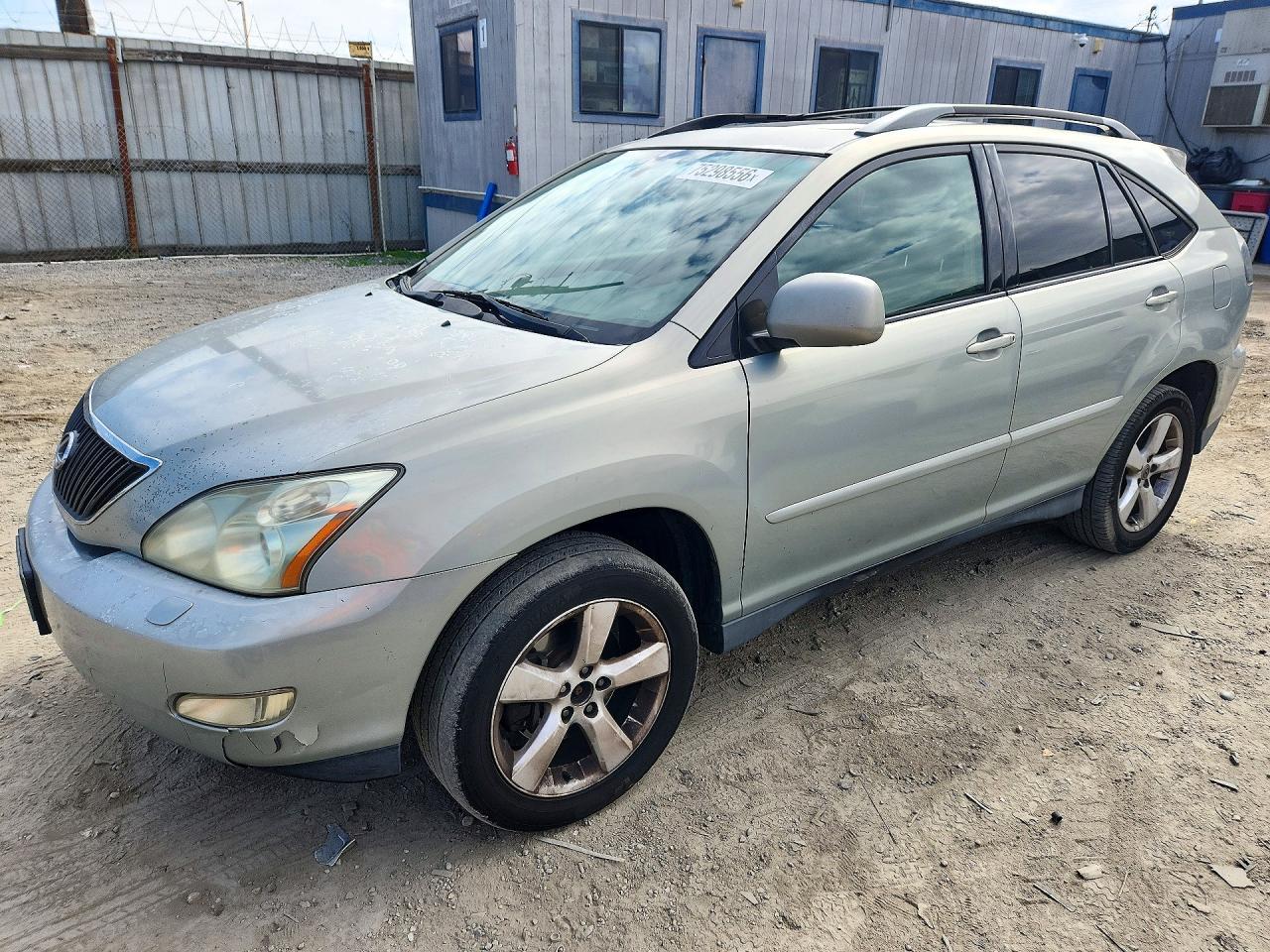 Вид 2006 LEXUS RX 330, угол 1