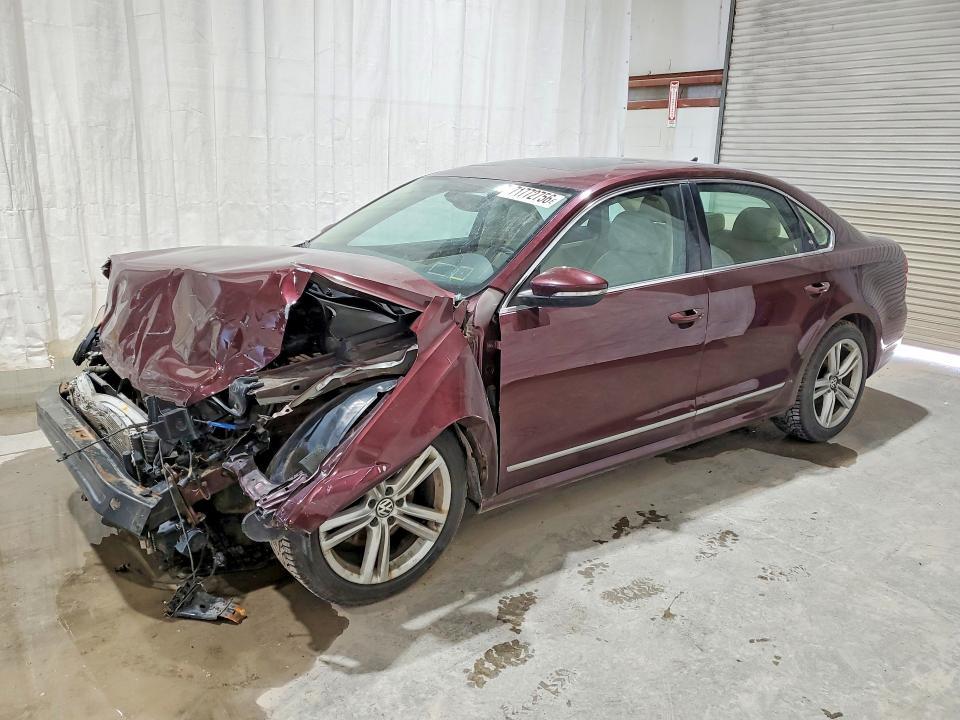 2012 VOLKSWAGEN PASSAT SEL  
