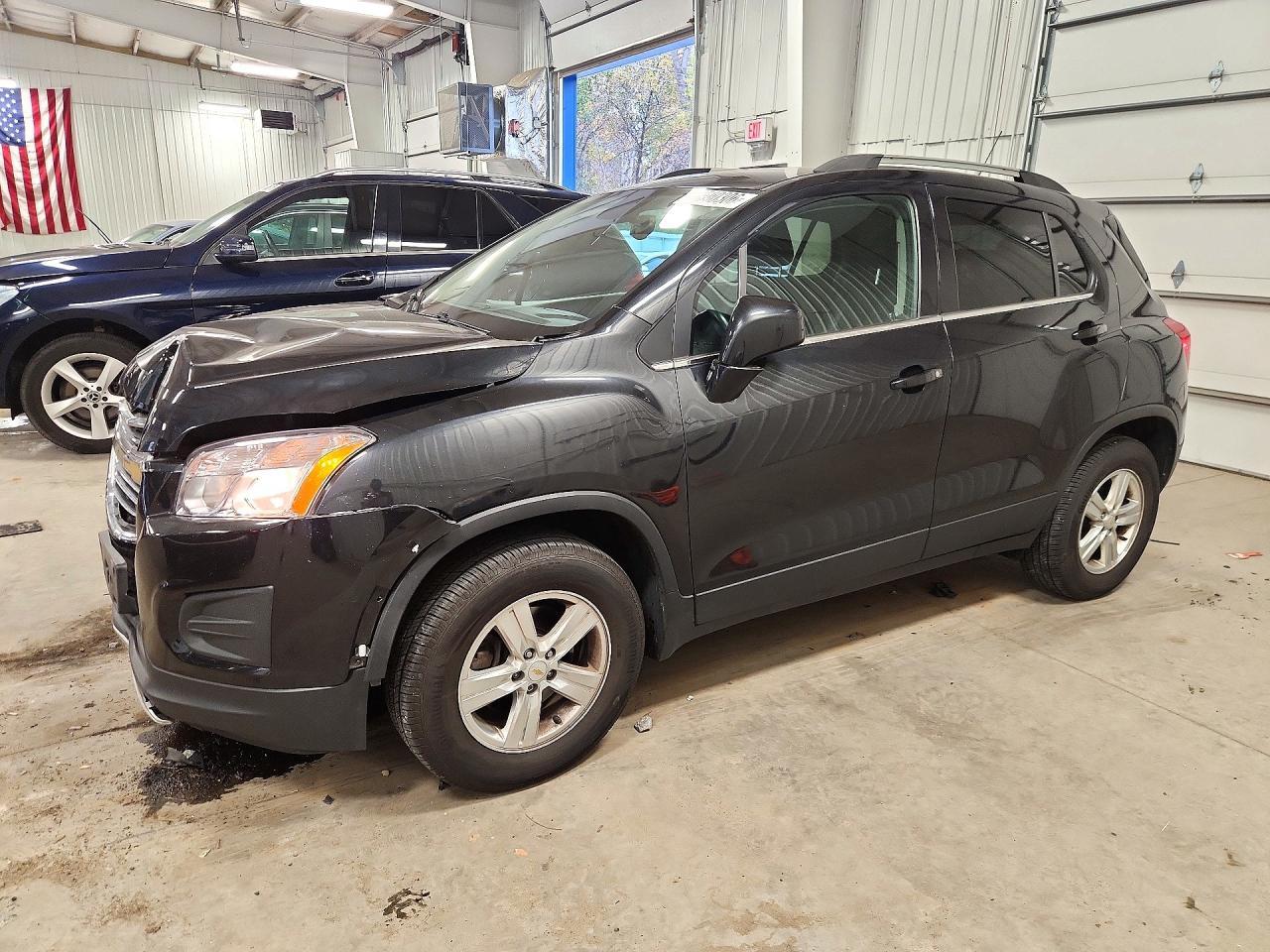 منظر 2016 CHEVROLET TRAX 1LT، زاوية 1