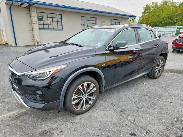 2019 INFINITI QX30 LUXE  