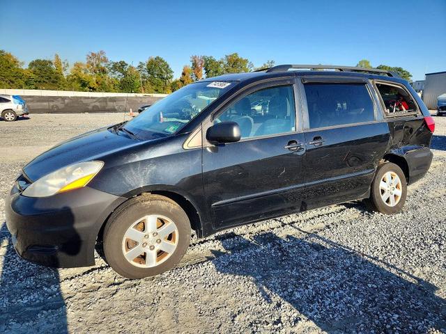 2010 TOYOTA SIENNA LE 8-PASSENGER  