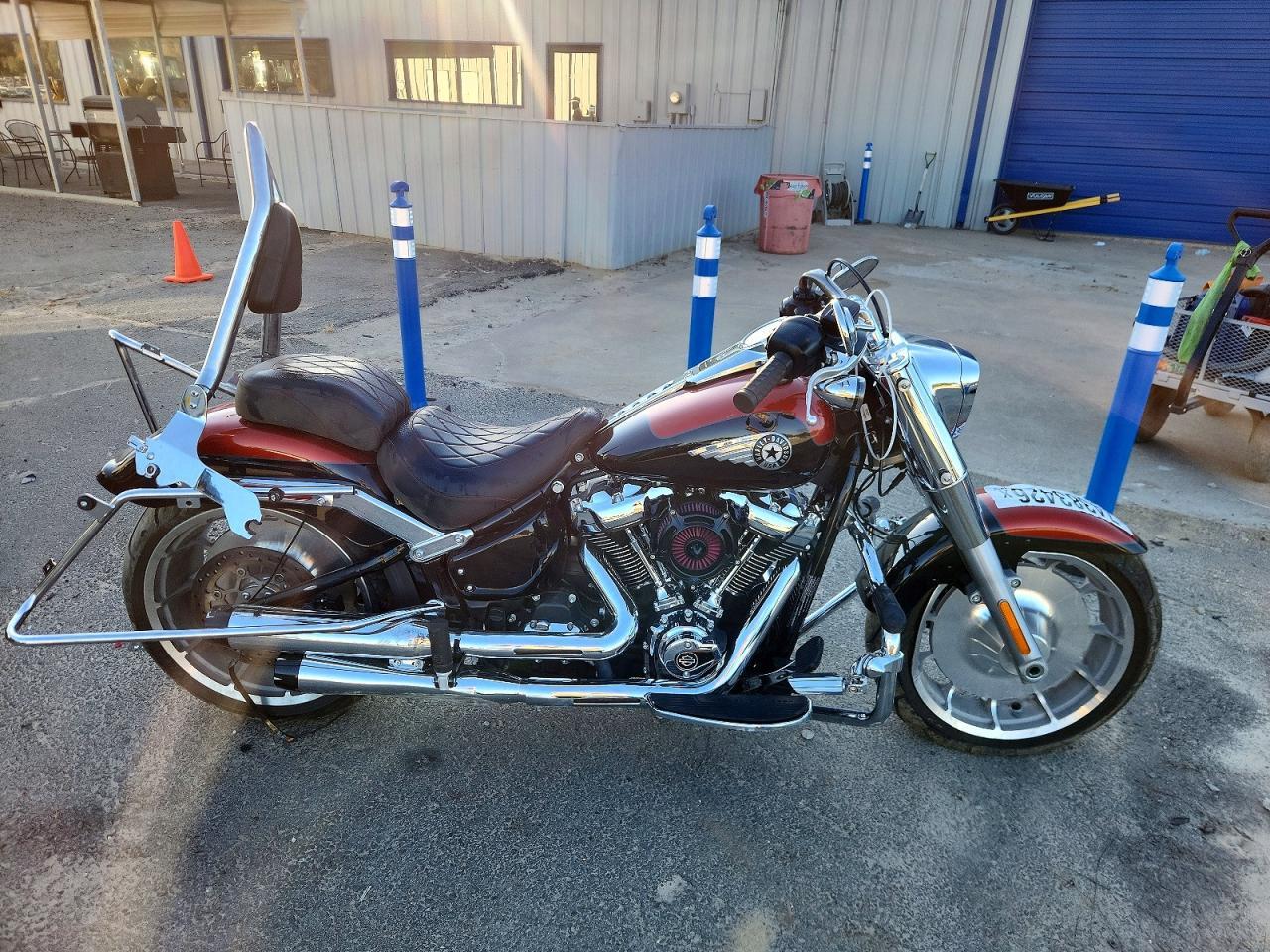 Vue de 2025 HARLEY-DAVIDSON FLFB, angle 1