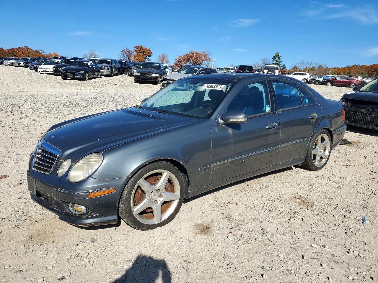 منظر 2009 MERCEDES-BENZ E 350 4MATIC، زاوية 1