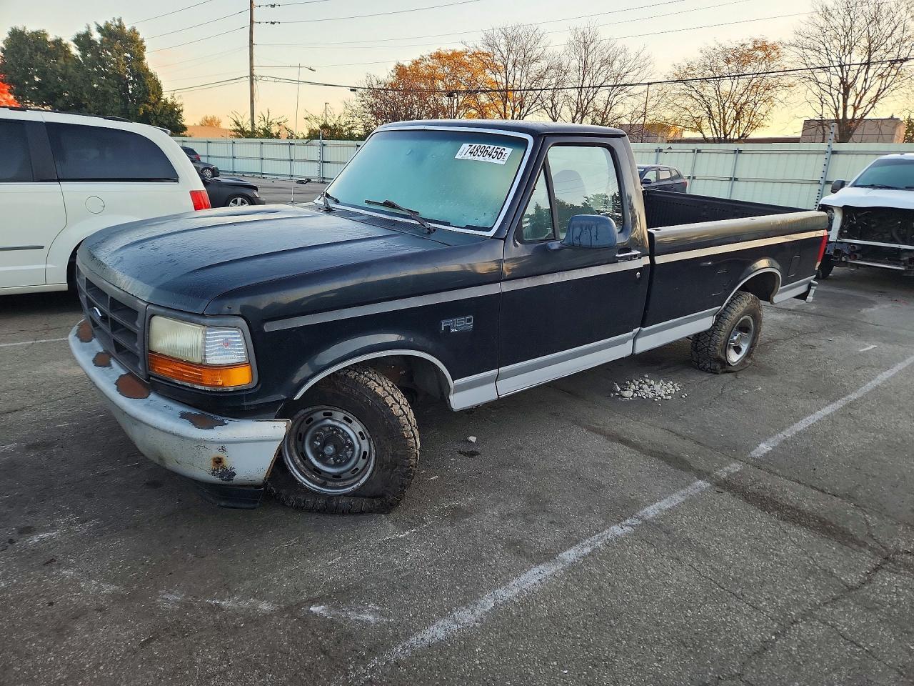 Вид 1996 FORD F150, угол 1