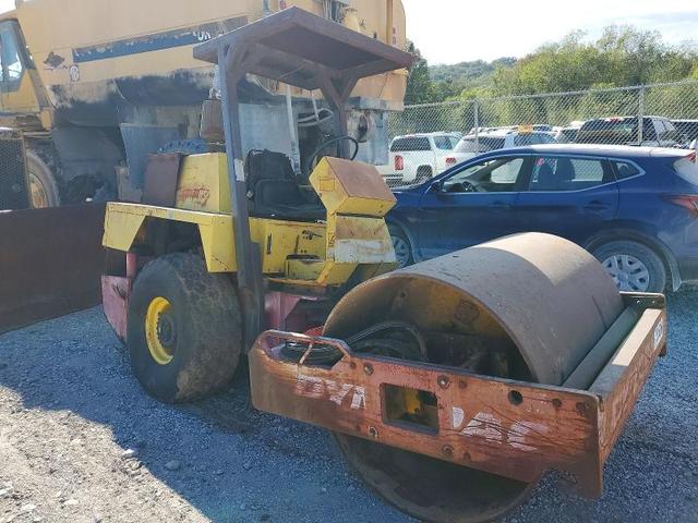 2000 DYNAPAC SINGLE DRUM ROLLER