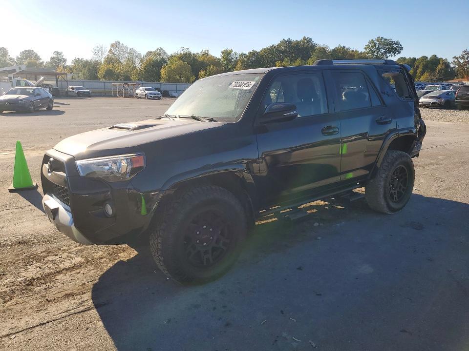 2018 TOYOTA 4RUNNER TRD OFF-ROAD PREMIUM  