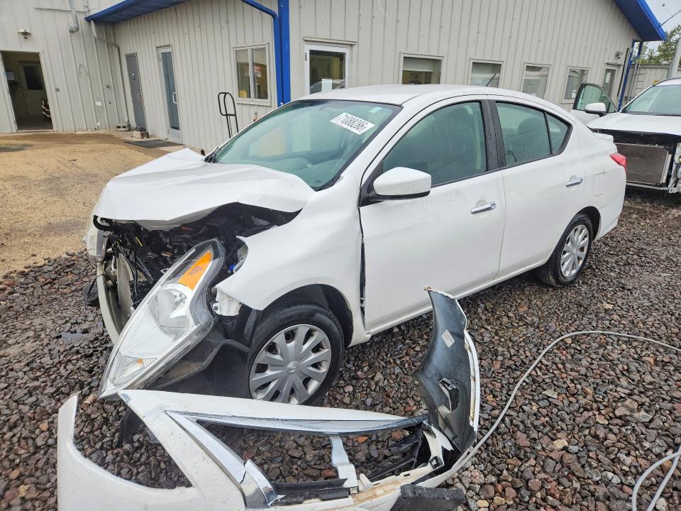 2019 NISSAN VERSA SV  