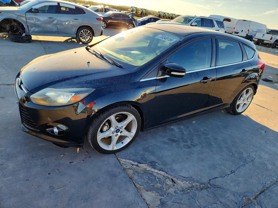 2014 FORD FOCUS TITANIUM  