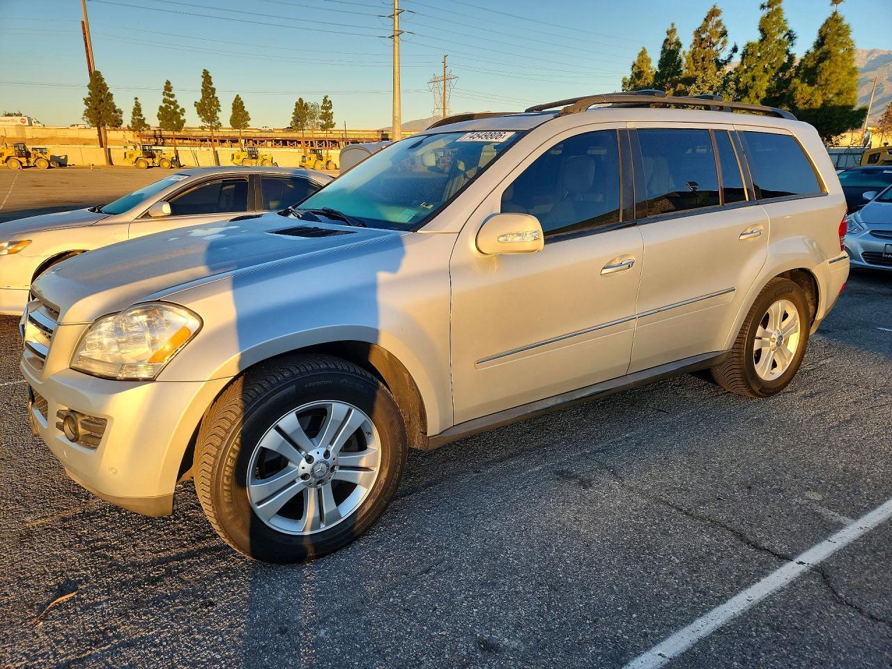 منظر 2008 Mercedes-Benz GL CLASS 450 4MATIC، زاوية 1
