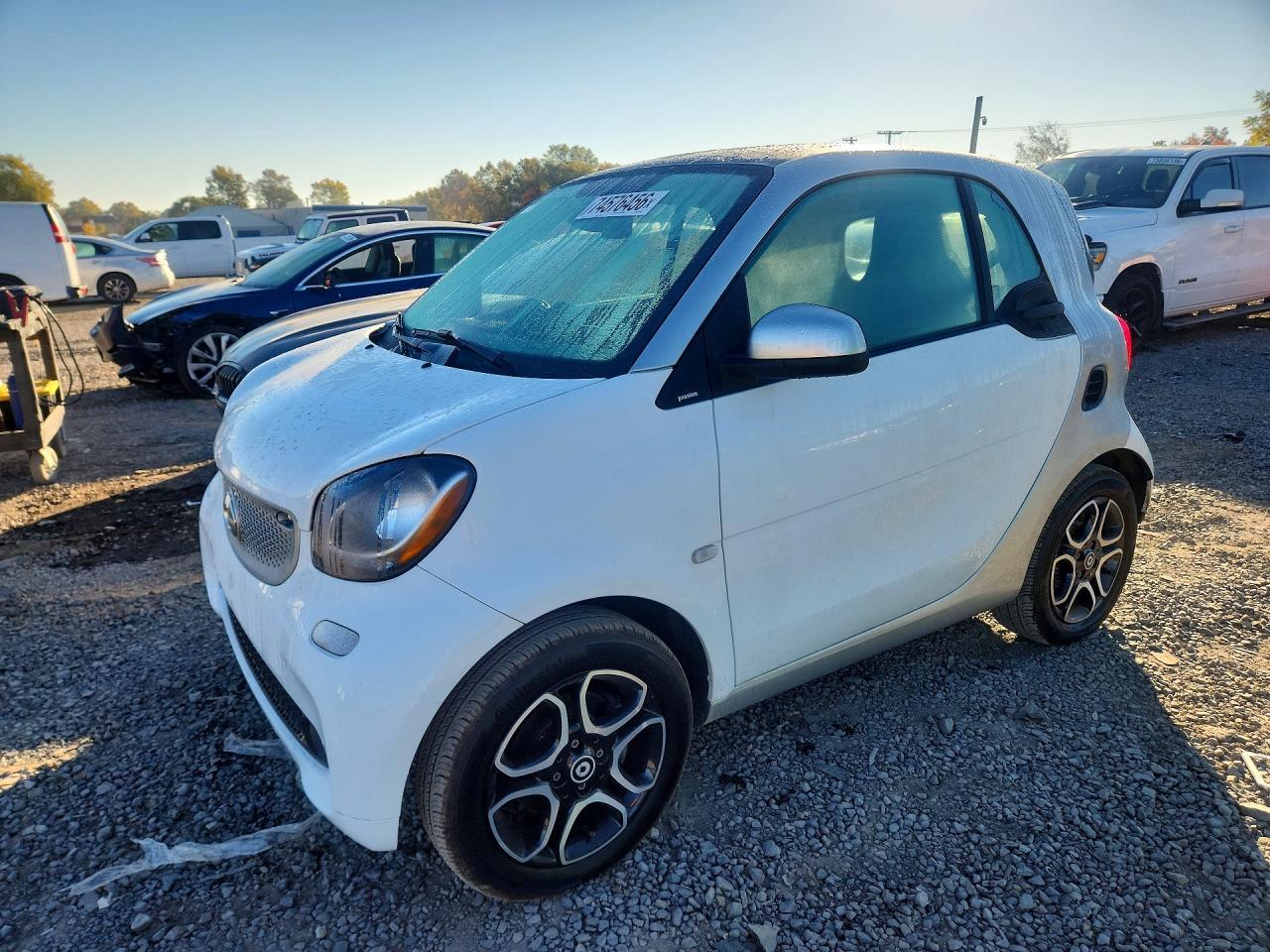 Vue de 2016 SMART FORTWO, angle 1