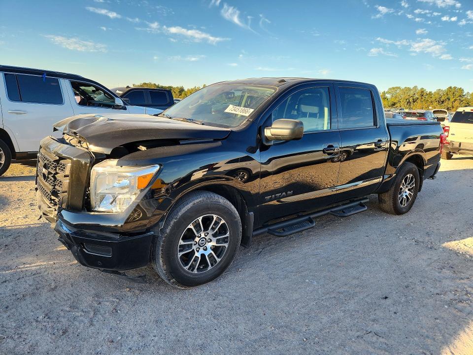 2021 NISSAN TITAN SV  