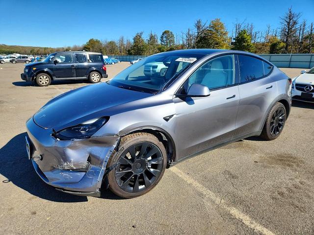 2024 TESLA MODEL Y   