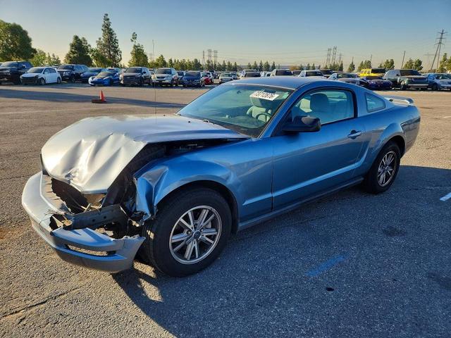 2005 FORD MUSTANG   