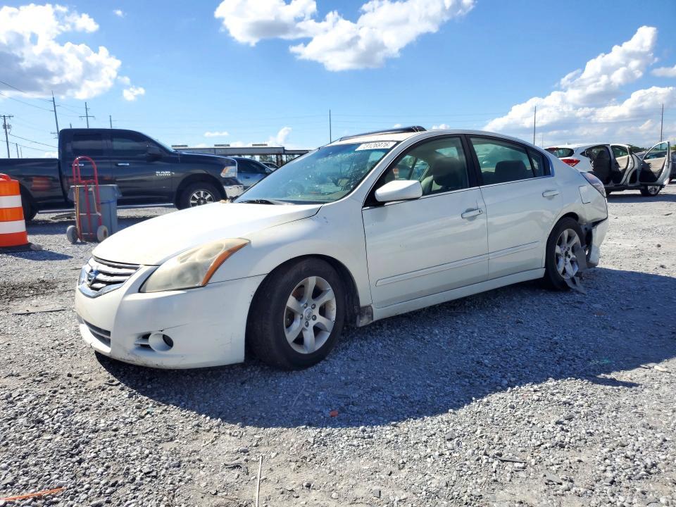 2009 NISSAN ALTIMA 25  