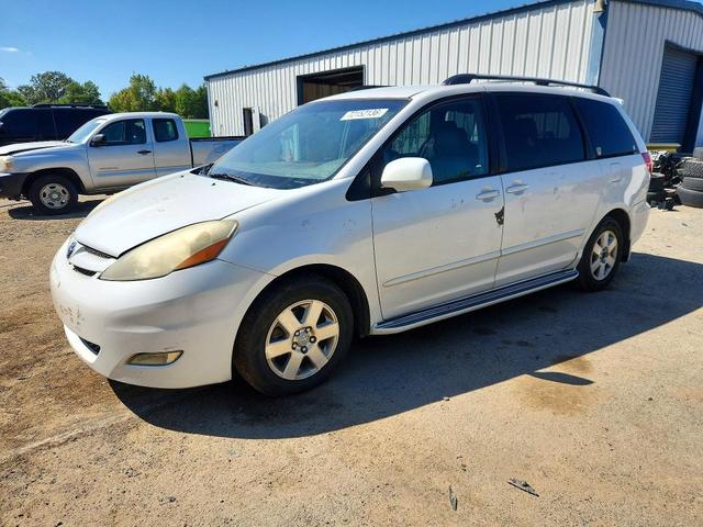 2008 TOYOTA SIENNA XLE