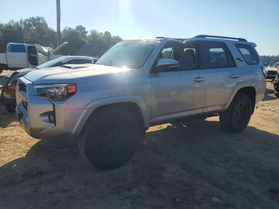 2020 TOYOTA 4RUNNER TRD OFF-ROAD PREMIUM  