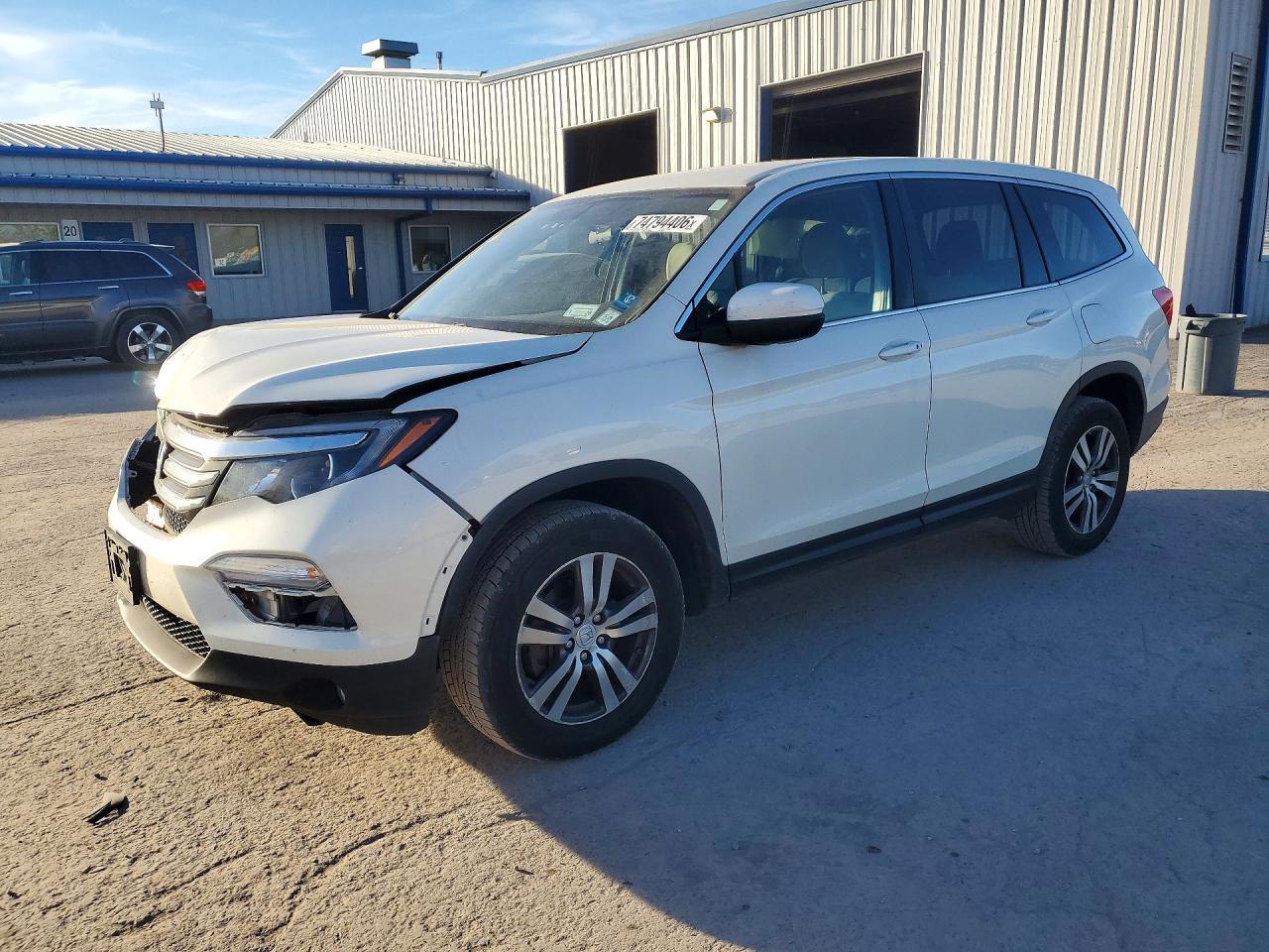 Vedere 2016 HONDA PILOT EX, unghi 1
