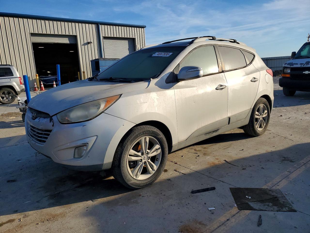 Вид 2013 HYUNDAI TUCSON GLS, угол 1