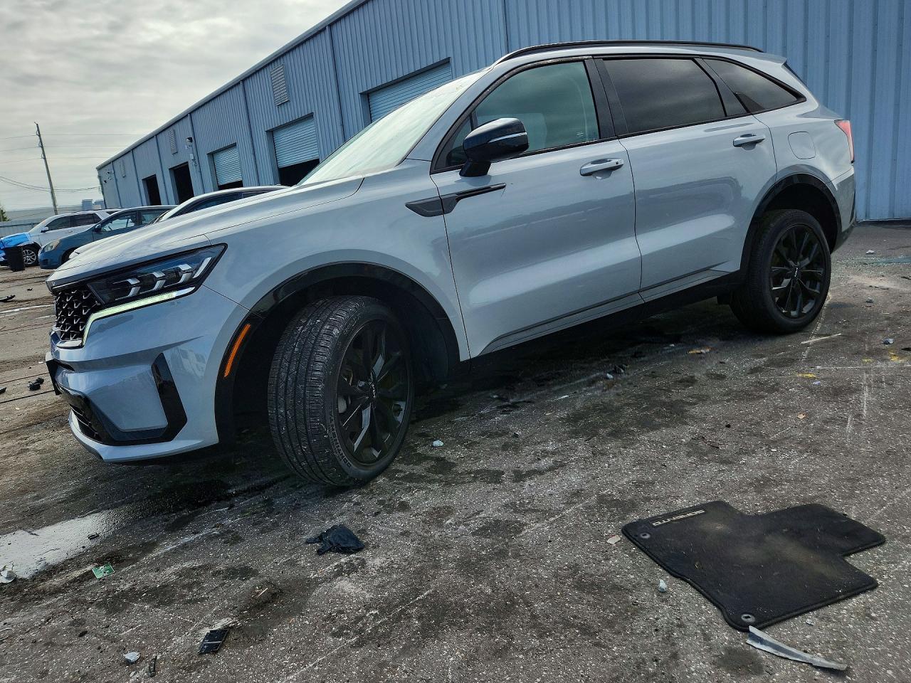 Vista de 2022 KIA SORENTO SX, ángulo 1