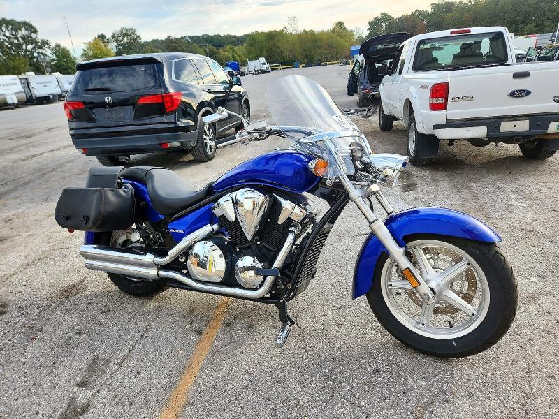 2015 HONDA VT1300 CR  