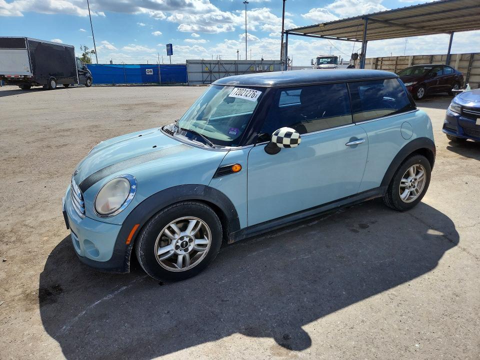 2013 MINI COOPER   