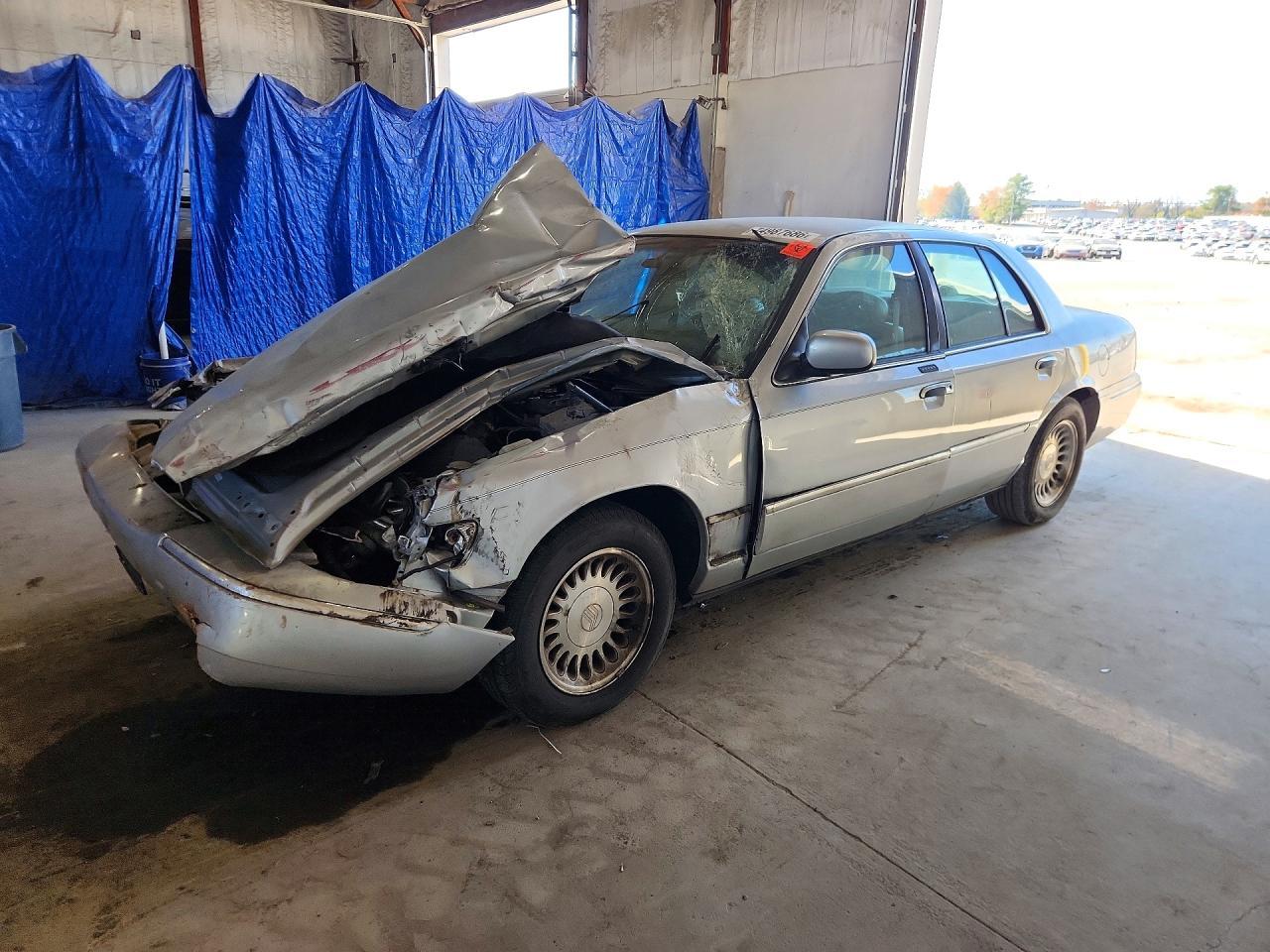 منظر 1999 MERCURY GRAND MARQUIS LS، زاوية 1