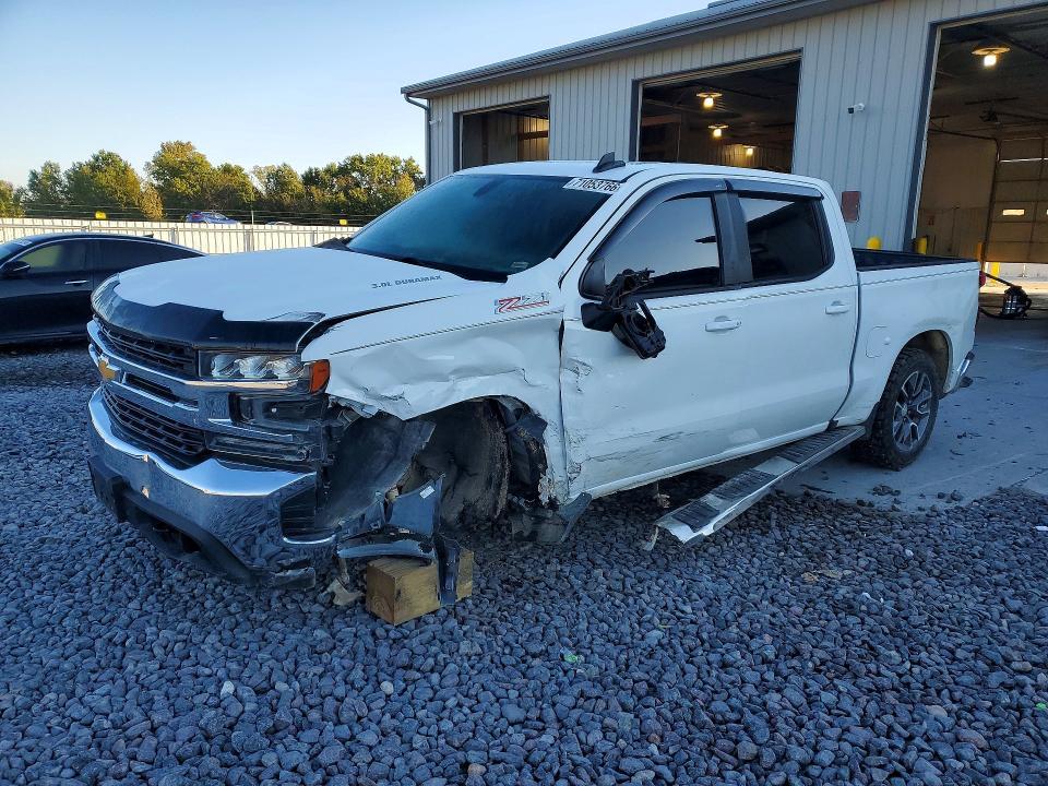 2021 CHEVROLET SILVERADO K1500 LT  
