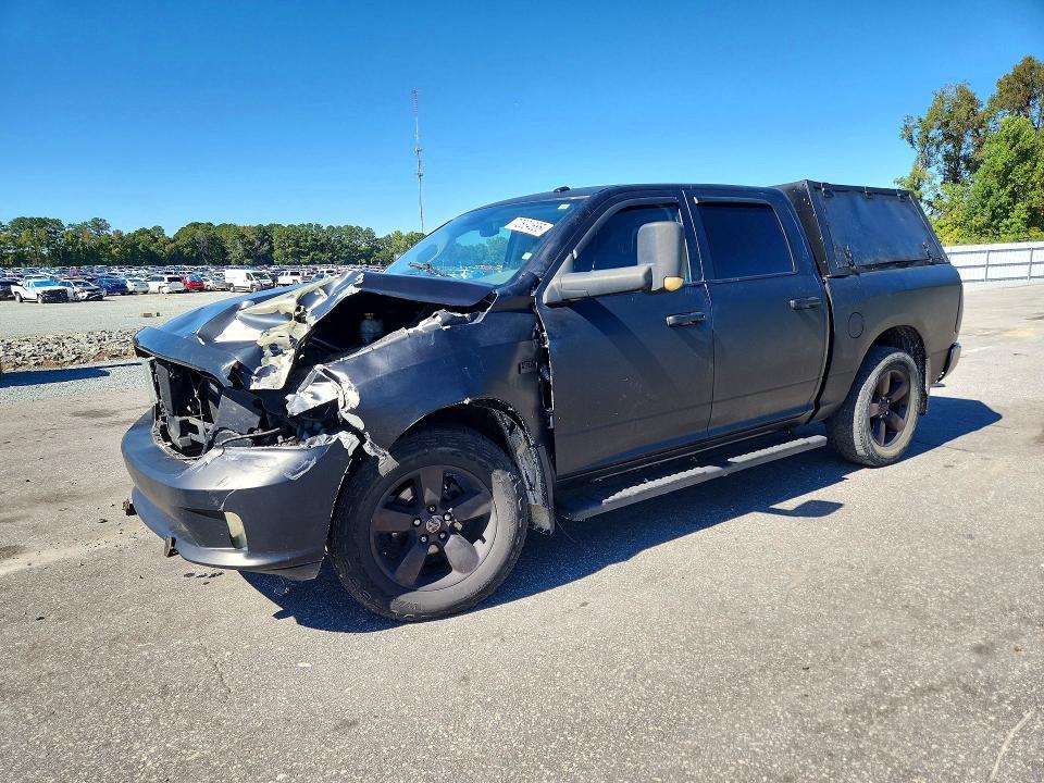 2014 RAM 1500 ST  