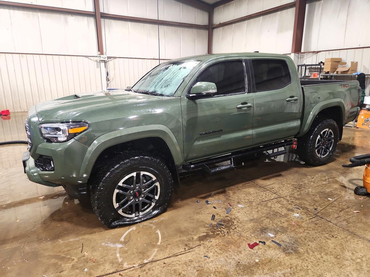 Vedere 2022 TOYOTA TACOMA TRD SPORT, unghi 1