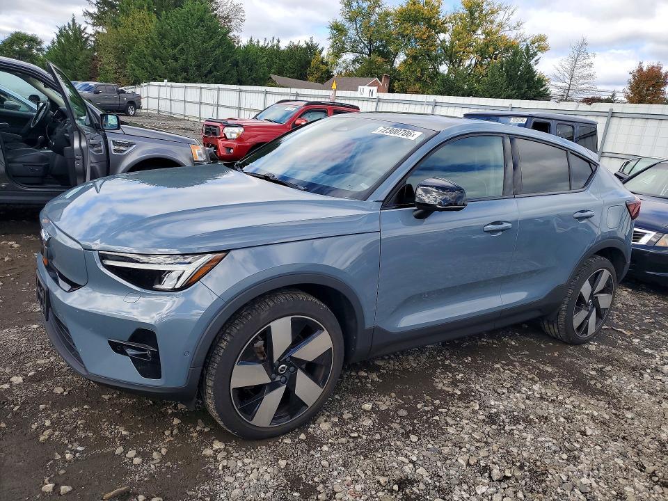 2023 VOLVO C40 RECHARGE PLUS  