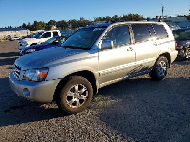 2005 TOYOTA HIGHLANDER BASE  